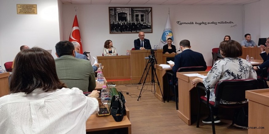 Belediye Meclisi, Pazarcıların Sesini Duydu!