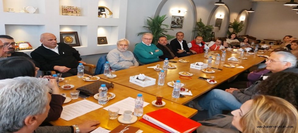 EĞİTİM-İŞ MİLAS TEMSİLCİLİ BASIN AÇIKLAMASI