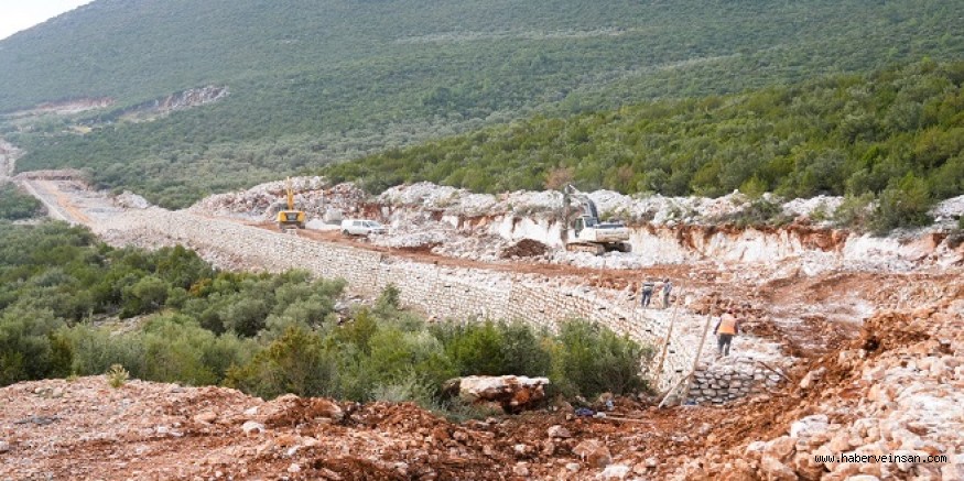 Milas-Bodrum Karayolu İle Devlet Hastanesi Bağlantı Yolunun Çalışmaları Sürüyor