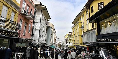 Ankara Büyükşehir Belediyesi’nden Ulus’a Tarihi Dokunuş;  Çıkrıkçılar Yokuşu Baştan Sona Yenilendi