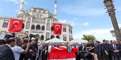 Aras, Didim’de, Batı Şeria’da İsrail Askerleri Tarafından Öldürülen Ayşenur’un Cenazesine Katıldı