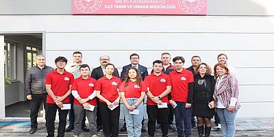 Barış Saylak, TEKNOFEST Şampiyonu Milaslı Gençleri Ödüllendirdi