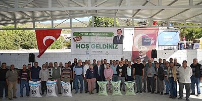 Belediyeden Üreticilere Tritikale Ve Buğday Tohumu Desteği