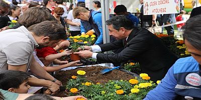 Büyükşehir, 23 Nisan Coşkusunu Yaşattı