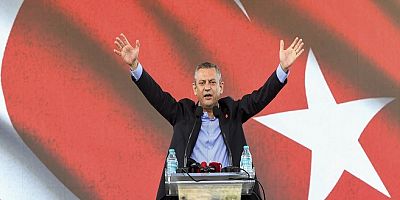 CHP Genel Başkanı Özgür Özel: “Cumhurbaşkanı Adayımızın Zindanlarda Olmasına Milletin İsyanını Göstereceğiz”