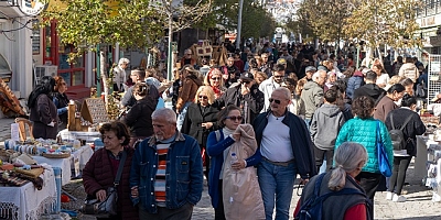 Datça’da Badem Çiçeği Festivali Devam Ediyor!