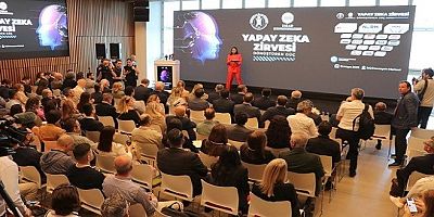 İzmir Yapay Zeka Zirvesi, teknolojide öncü olma hedefiyle toplandı