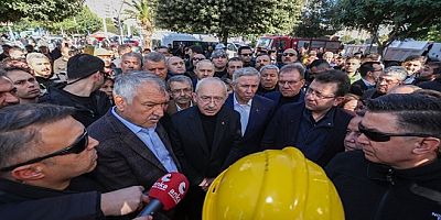 Kılıçdaroğlu ve Belediye Başkanları Deprem Bölgesinde: Çok Ağır Bir Tabloyla Karşı Karşıyayız
