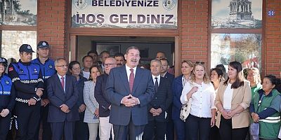 Milas Belediye Başkanı Fevzi Topuz Personelle Bayramlaştı