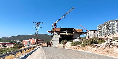 TOKİ Yetkilisinden, Yola Yakın İnşa Edilen Bina ile İlgili Açıklama