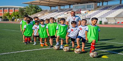Milas Belediyesi Yaz Futbol Okulu’nda Antrenmanlar Devam Ediyor