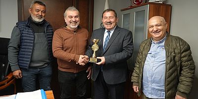 Milas Belediyespor Briç Takımı, Başkan Topuz’u Ziyaret Etti